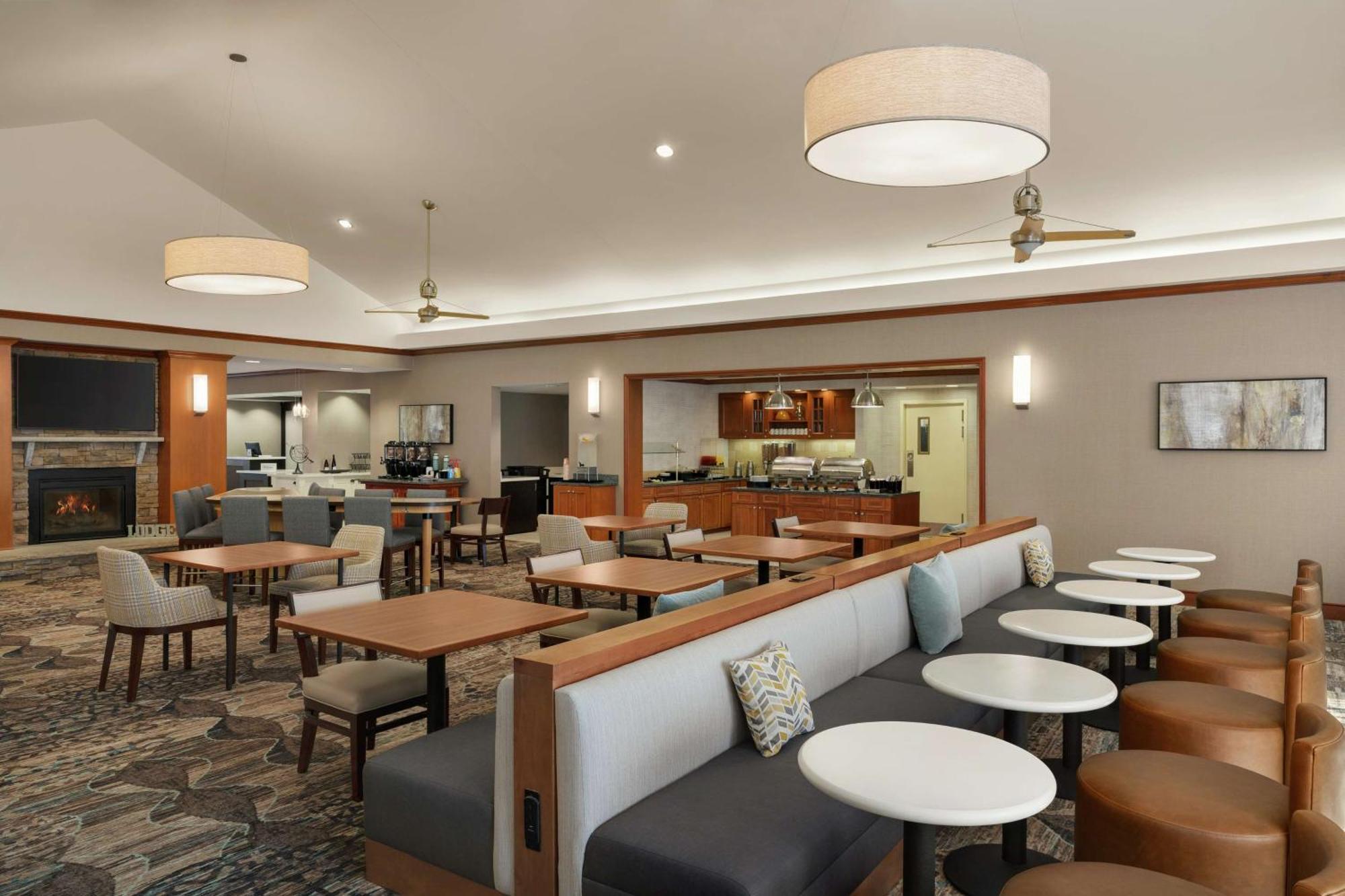 Homewood Suites By Hilton Allentown-Bethlehem Airport Екстериор снимка